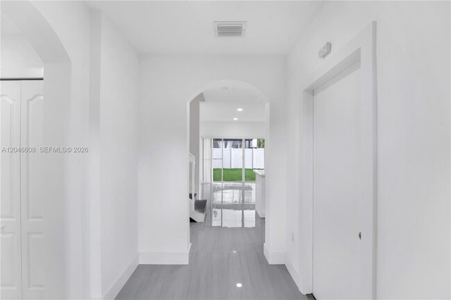 Building Photo - 2802 SW 128th Way