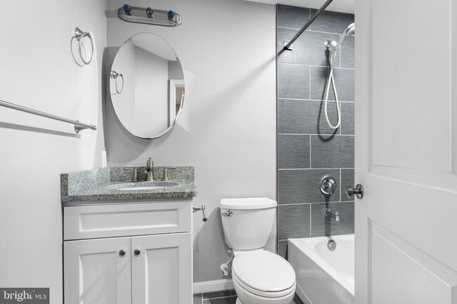 Building Photo - 1330 S Charles St