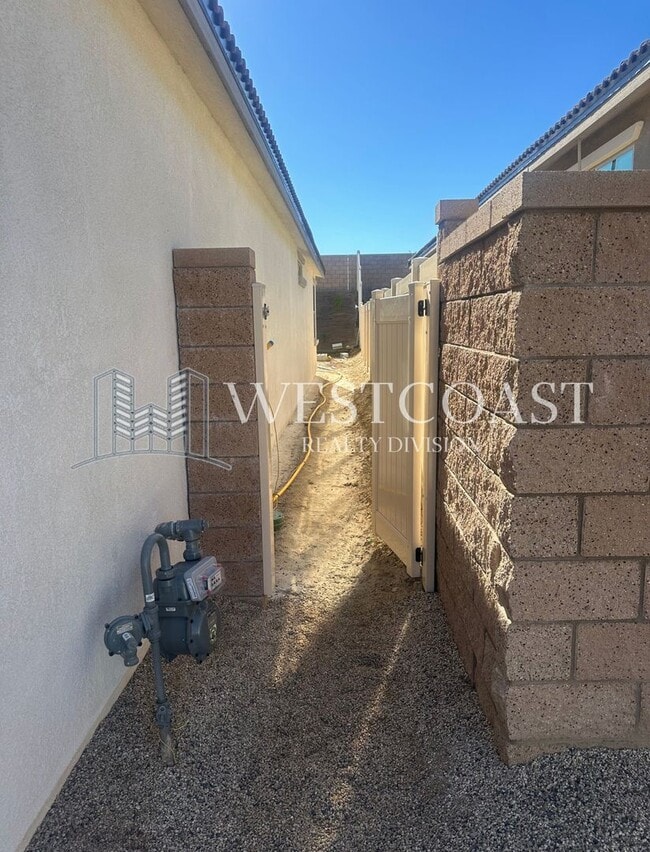 Building Photo - Modern 55+ Menifee Home w/ New Whirlpool Appliances | 2 Bed + Den (Convertible to 3rd Room) | Ava...