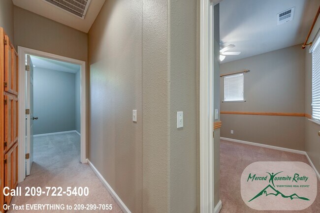 Building Photo - 3841 Tern Ct