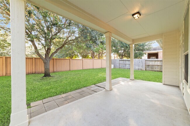 Building Photo - 6403 Guilford Glen Ln