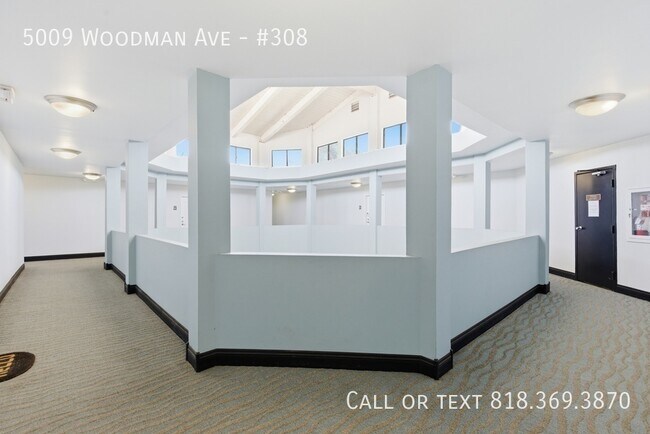 Building Photo - 5009 Woodman Ave