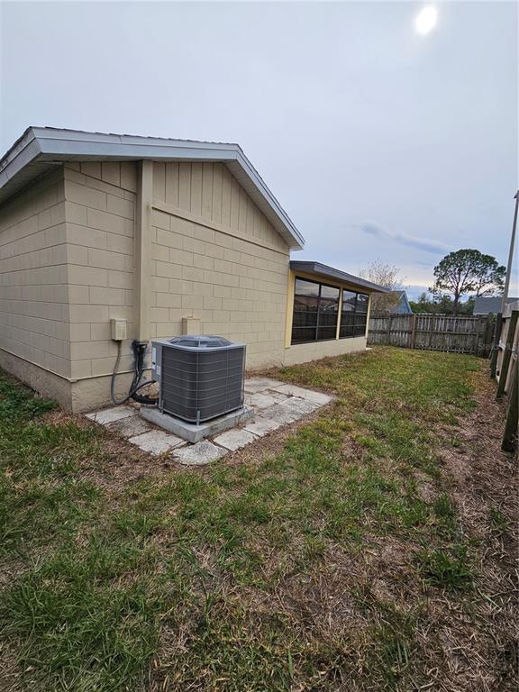 Building Photo - 1312 Coolmont Dr