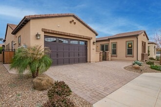 Building Photo - Luxury Lifestyle in Queen Creek AZ