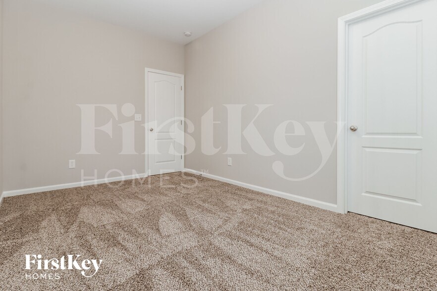 Building Photo - 646 Savannah River Dr