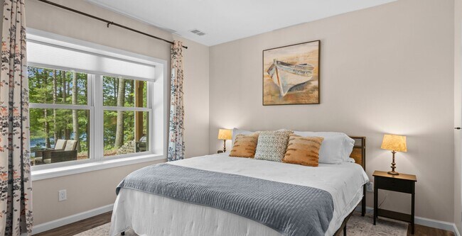 Building Photo - Tranquil Waters - Furnished Monthly Rental