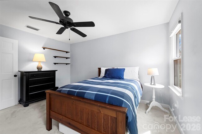 Building Photo - 19314 Yachtman Dr