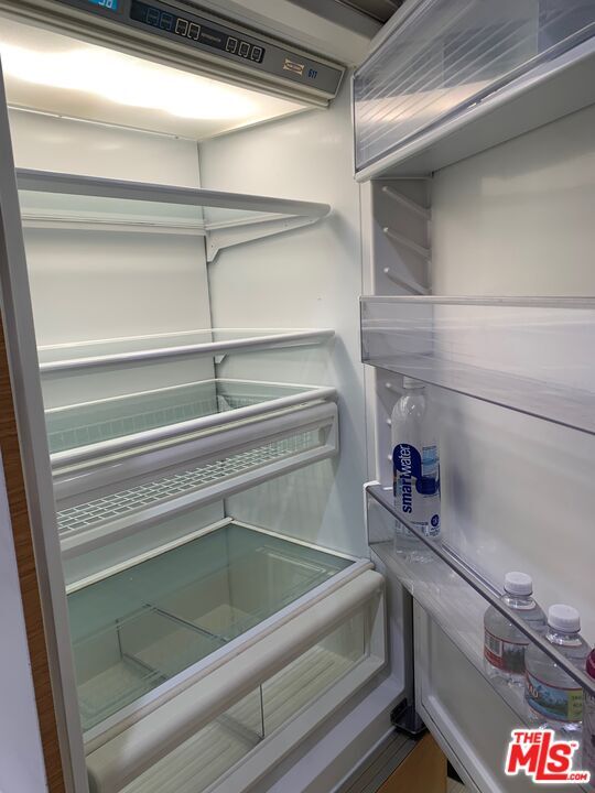 Building Photo - 4189 Vineland Ave