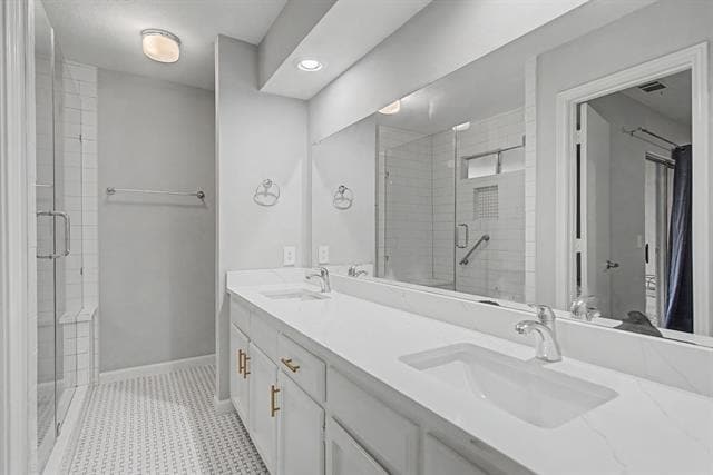 Building Photo - 2126 Teakwood Ln