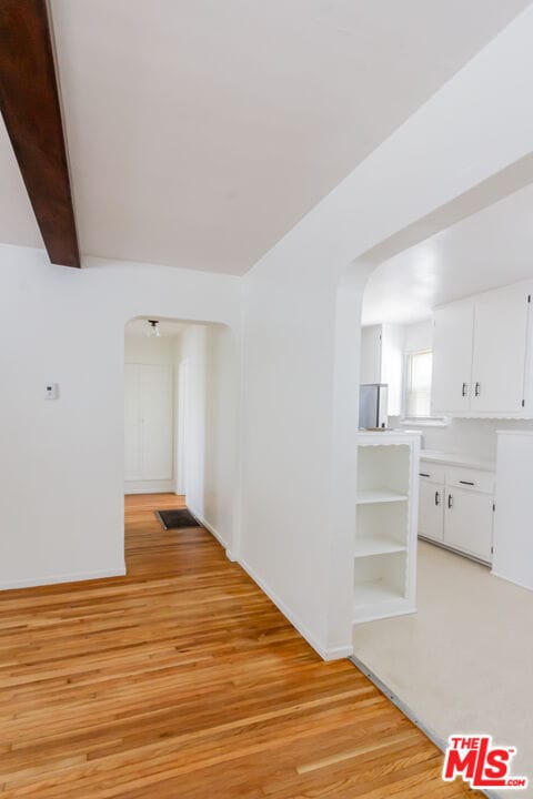 Building Photo - 2598 Amherst Ave