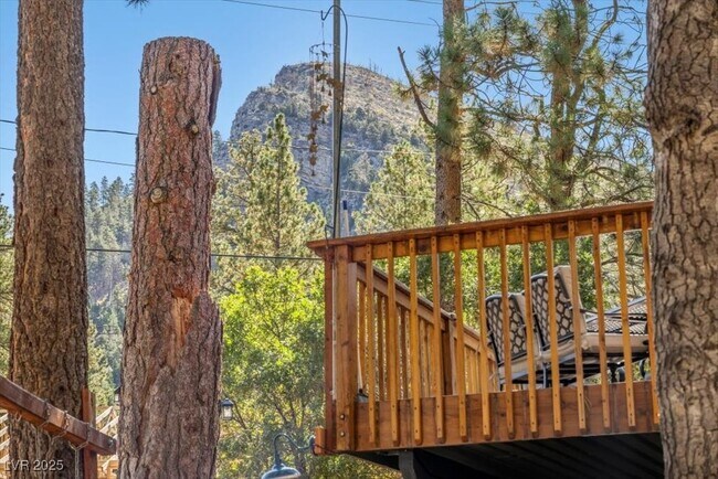 Building Photo - 223 Rainbow Canyon Blvd