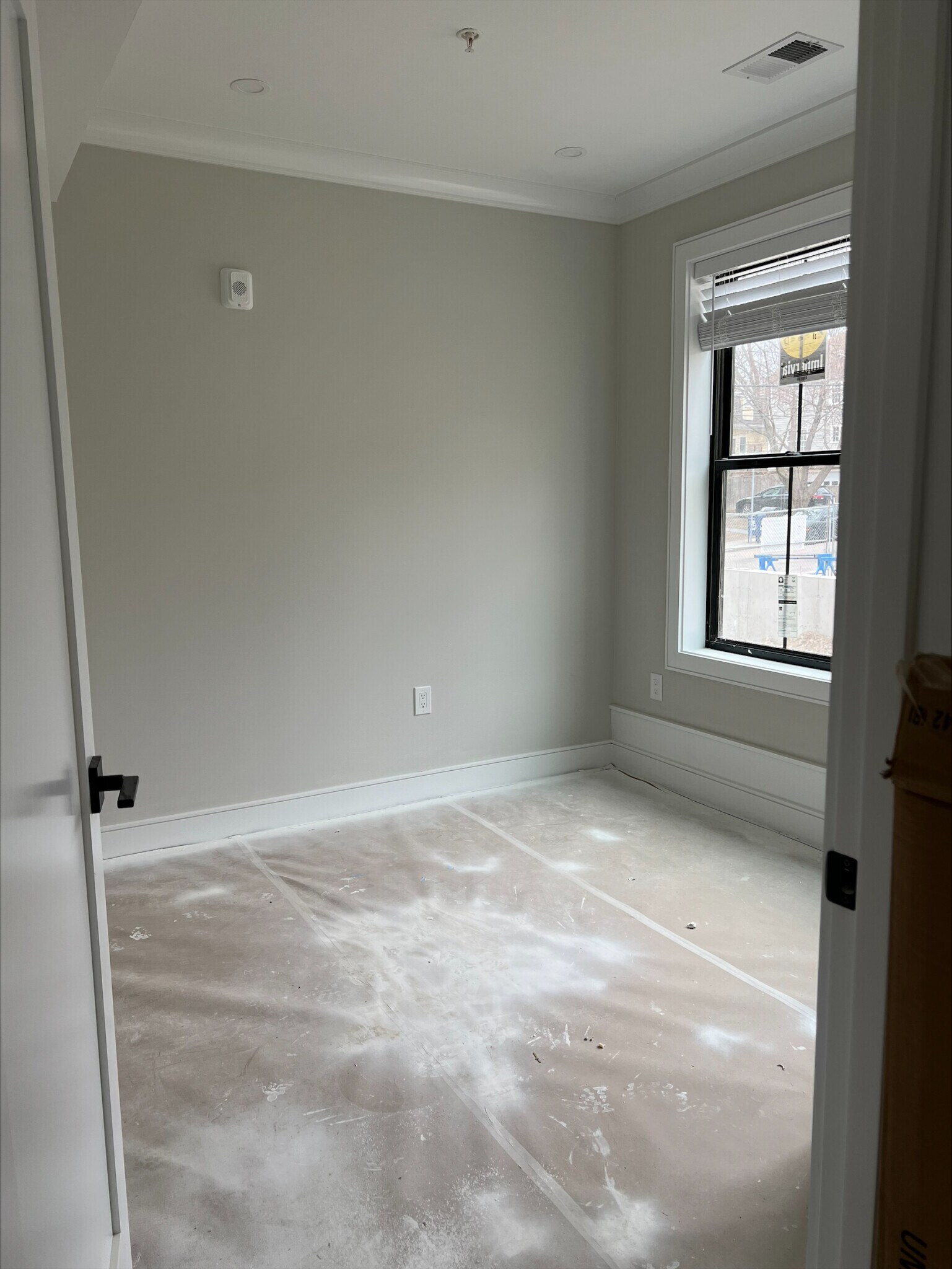 Building Photo - 281 Lamartine St