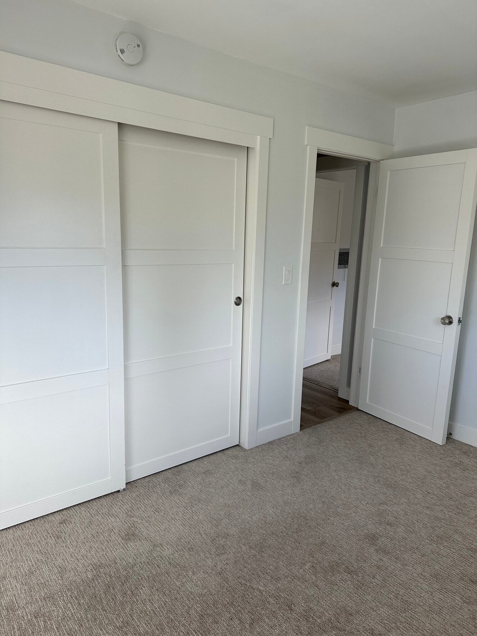 Building Photo - 310 Laurel Way