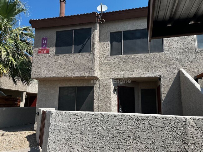 Building Photo - 2040 S Longmore