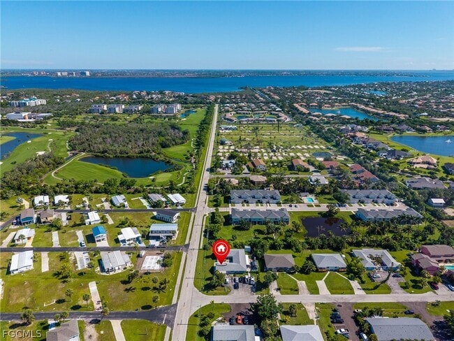 Building Photo - 16599 Davis Rd