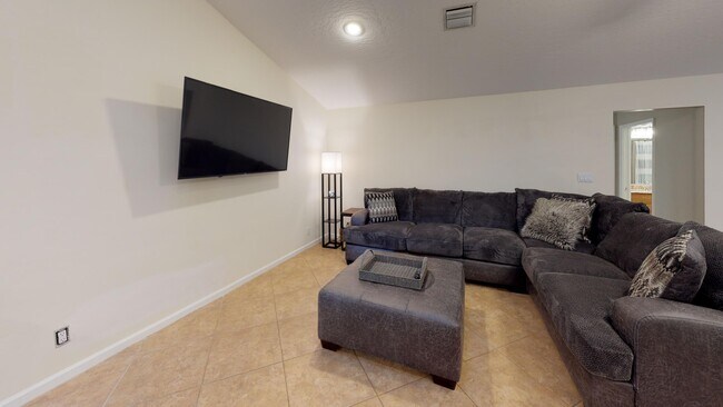 Building Photo - 1835 Staimford Cir