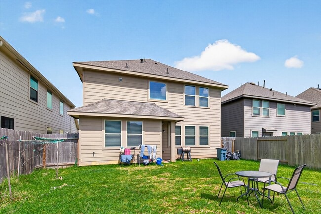 Building Photo - 14206 Singing Oaks Trl