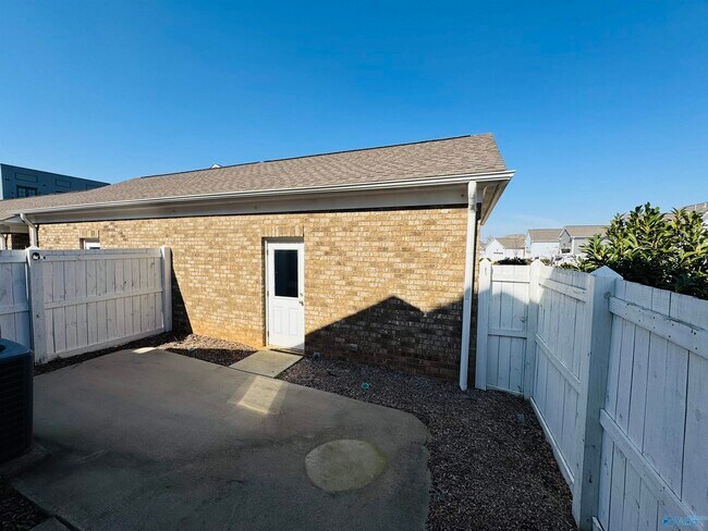 Building Photo - 109 Bienville St