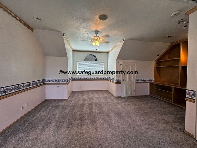 Building Photo - Wonderful 4 Bedroom Home with an Office in...
