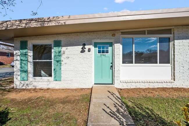 Interior Photo - Old Town Heights