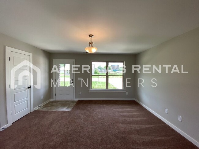Building Photo - Home for Rent in Talladega, AL!!! Available to View!