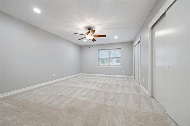 Building Photo - 5237 Arboles Dr