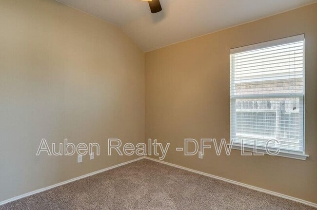 Building Photo - 4533 Wheatland Dr