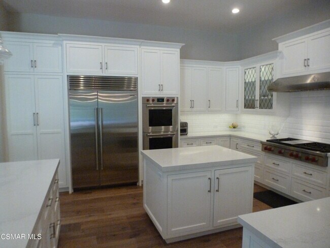 Building Photo - 48 Golden Glen Dr