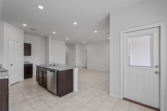 Building Photo - 108 Ragnar Dr