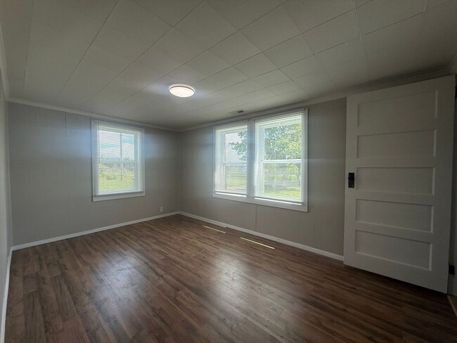 Building Photo - 3 Bedroom 1 Bathroom Home in Greene County...