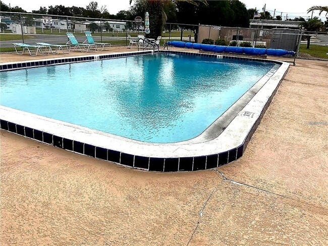 Building Photo - 38045 Bluebird Cir