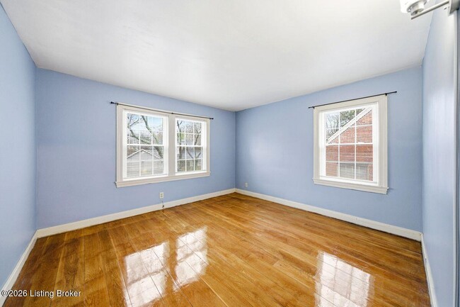 Building Photo - 1209 Valley Dr