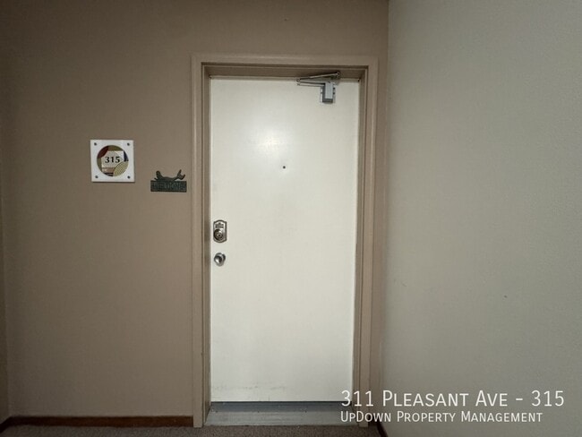 Building Photo - 311 Pleasant Ave