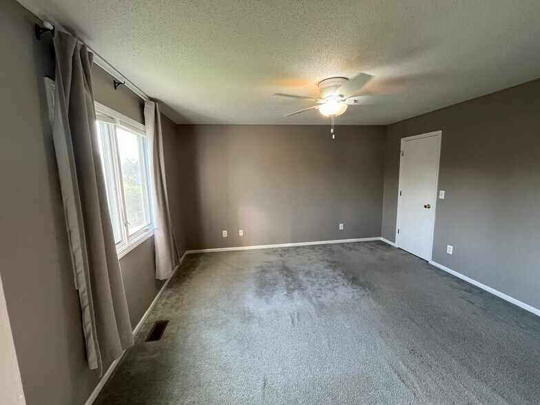 Building Photo - 7633 Irwin Pines Ct