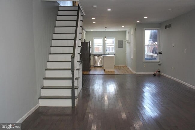 Building Photo - 5063 Whitaker Ave