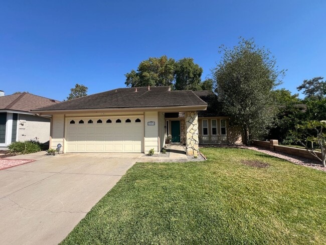 Primary Photo - Lake Forest House with 4 bed 2 bath plus loft