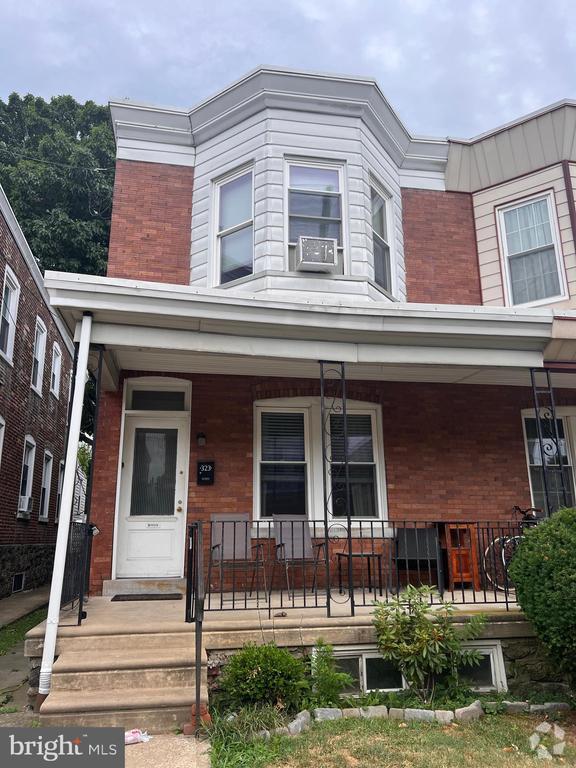Building Photo - 323 Rector St