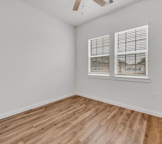 Building Photo - 2709 Rockhill Rd