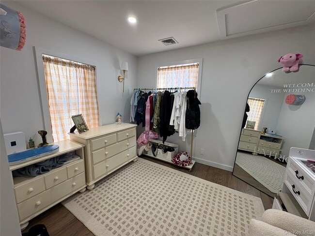 Building Photo - 46 Maxwell Ave