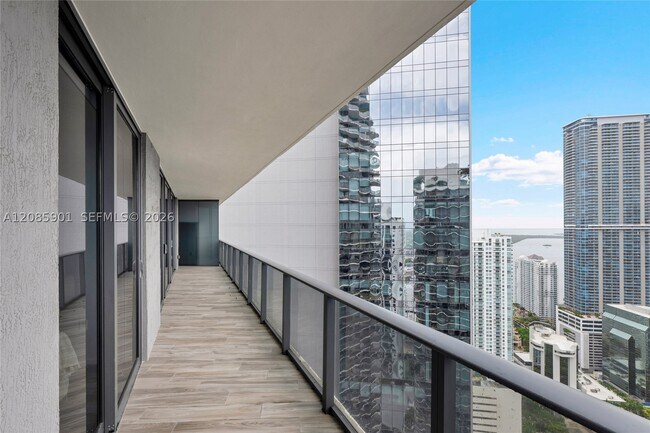 Building Photo - 801 S Miami Ave