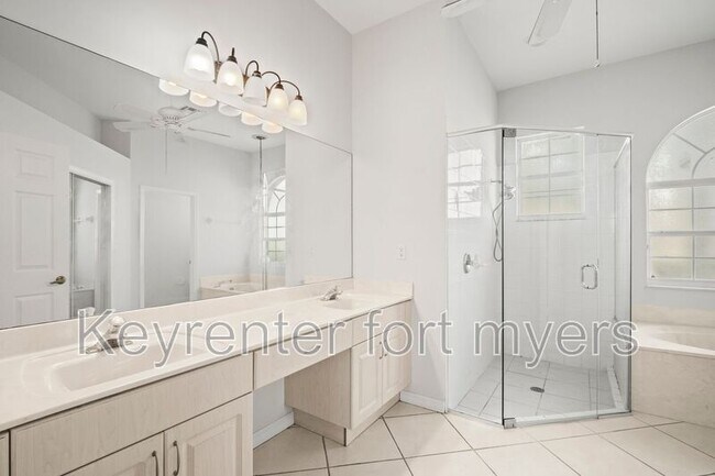 Building Photo - 1072 Port Orange Way