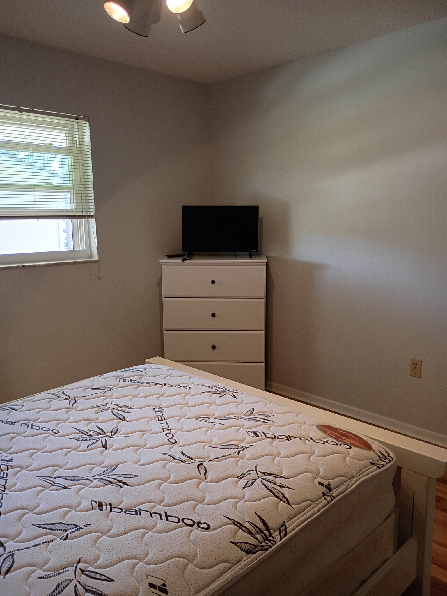 Building Photo - 9881 113th St