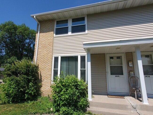 Primary Photo - 1414.5 S 14th St