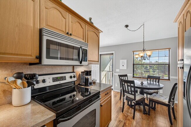 Building Photo - 202 Pinecrest Cir