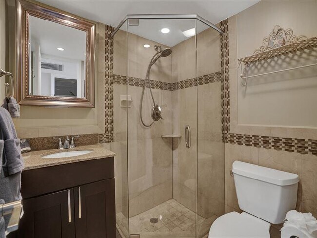 Building Photo - 4280 Galt Ocean Dr