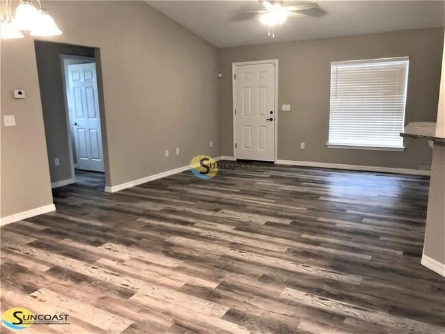 Building Photo - 169 Juniper Way