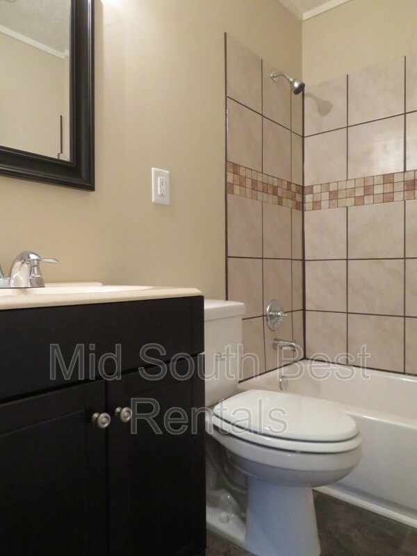 Building Photo - 2243 Hillside Ave