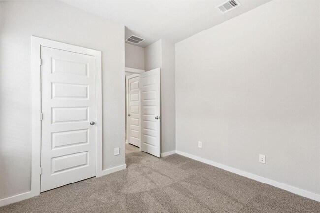 Building Photo - 14318 Azalea Tree Dr