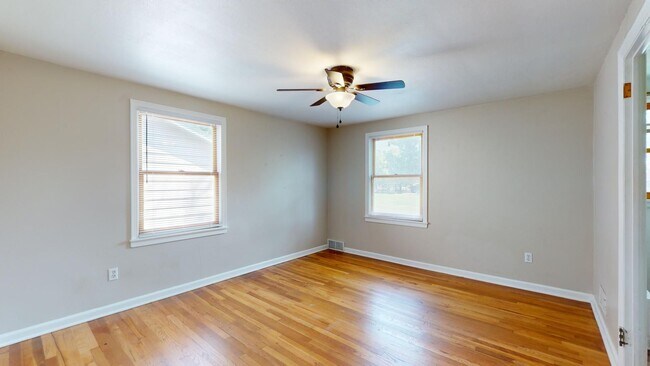 Building Photo - ISU Campus Area - Available August 1st