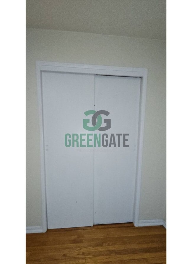 Building Photo - Lovely 2 Bedroom Home in Modesto AVAILABLE NOW!!